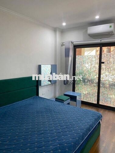 Cho thuê nhà Phố Trạm, Long Biên, 43m x5 tầng, full đồ,ở ngay, ô tô đỗ