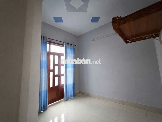 Bán Nhà Chợ Tân Long, P. Dĩ An, TP. HCM. Đường Xe Hơi Đậu Trước Nhà 
