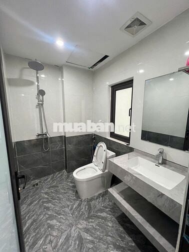 Cho thuê nhà Ngọc Thuỵ, nhà mới,40m, 5 tầng, full nội thất ,ô tô đỗ