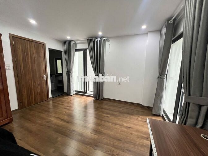 Cho thuê nhà Ngọc Thuỵ, nhà mới,40m, 5 tầng, full nội thất ,ô tô đỗ