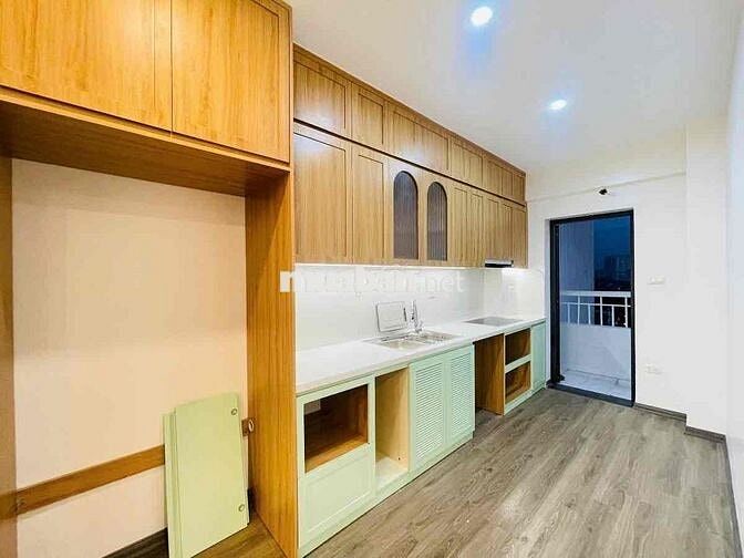 Hót Phố Cự lộc, nhà đẹp ở luôn, cách 30m oto tránh, tiện ích bạt ngàn,