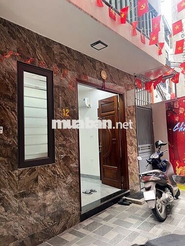 Cho thuê nhà Ngọc Thuỵ, nhà mới,40m, 5 tầng, full nội thất ,ô tô đỗ