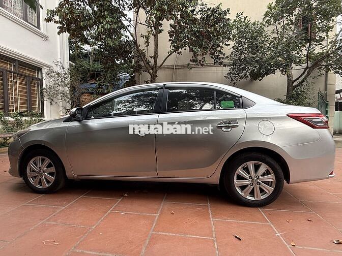 Toyota Vios 2015 G 127078 km Bạc