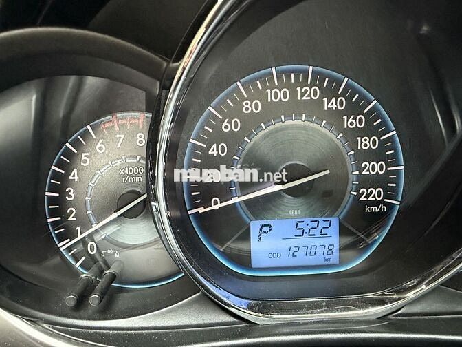 Toyota Vios 2015 G 127078 km Bạc