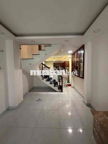 nhà Bạch Đằng 3 lầu 3pn 3 toilet 40m2 cn 5ty650tl