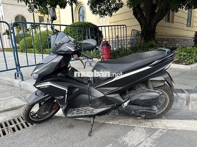 Honda Air Blade 125i Đen 39386 km