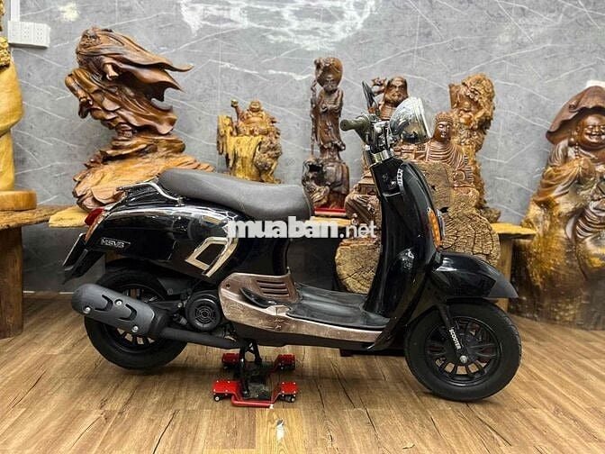Scoopy 50cc biển SG dàn áo liền lạc. máy êm