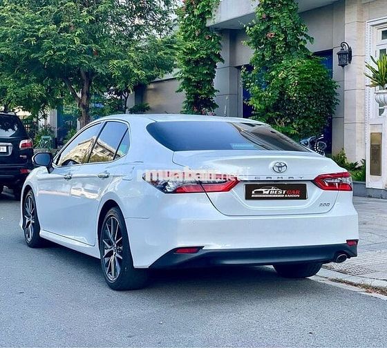 Toyota Camry 2.0Q 2022 - 33000 km
