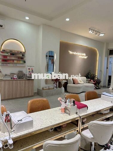 SANG NHƯỢNG TIỆM NAIL MI GỘI TẠI QUẬN 7 – 85 TRIỆU
