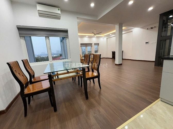 Chính chủ cho thuê biệt thự 5 tầng,Thang Máy  tại: Âu Cơ,Tây Hồ 55tr