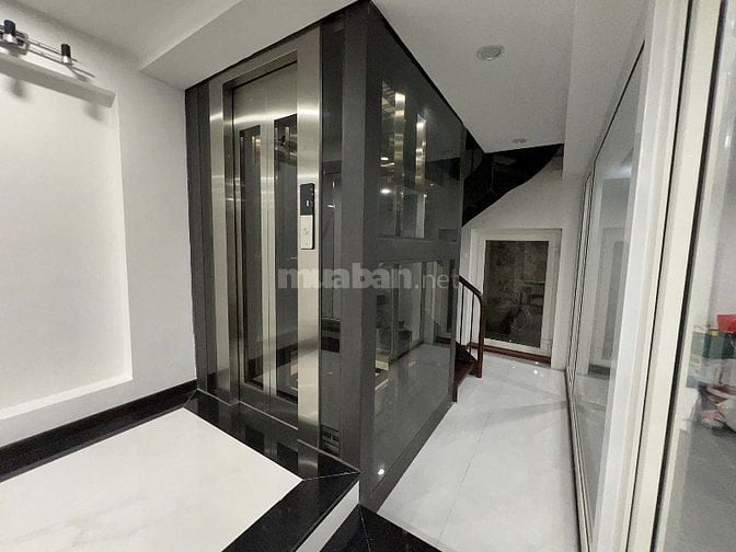 Chính chủ cho thuê biệt thự 5 tầng,Thang Máy  tại: Âu Cơ,Tây Hồ 55tr