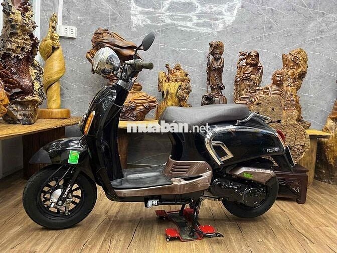 Scoopy 50cc biển SG dàn áo liền lạc. máy êm