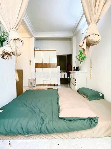 Lầu 1- Studio full nt- Bancol lớn- 30m2- Số 137 Trần Đình Xu