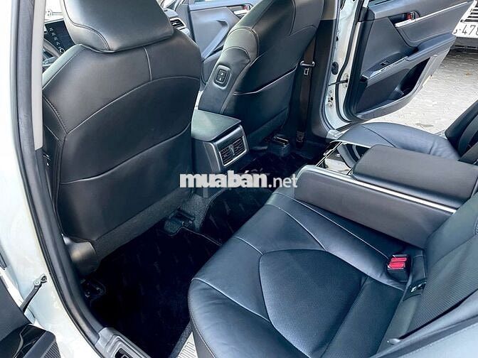 Toyota Camry 2.0Q 2022 - 33000 km