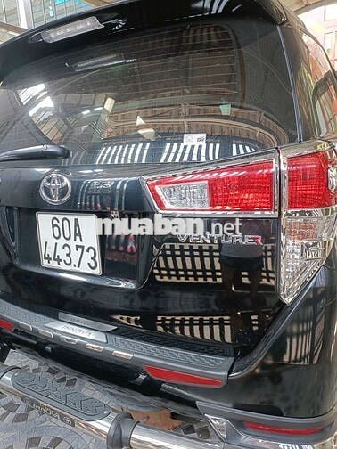 Toyota Innova Venture 2018 Đen 33505 km