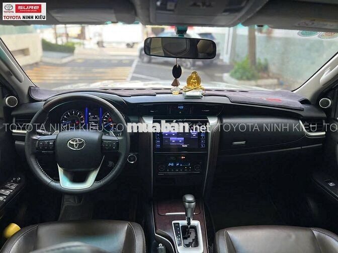 Toyota Fortuner 2020 2.7AT Trắng