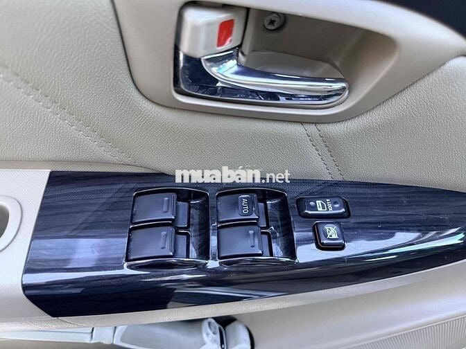 Toyota Fortuner 2016 2.7V - Cọp 81.000Km -Tại Hãng