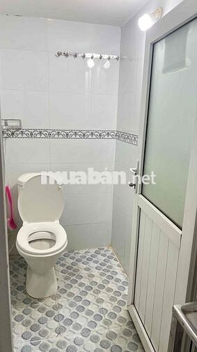 Phòng trọ  Lâm Thị Hố 12m2 giá 1.2tr có gác bê tông