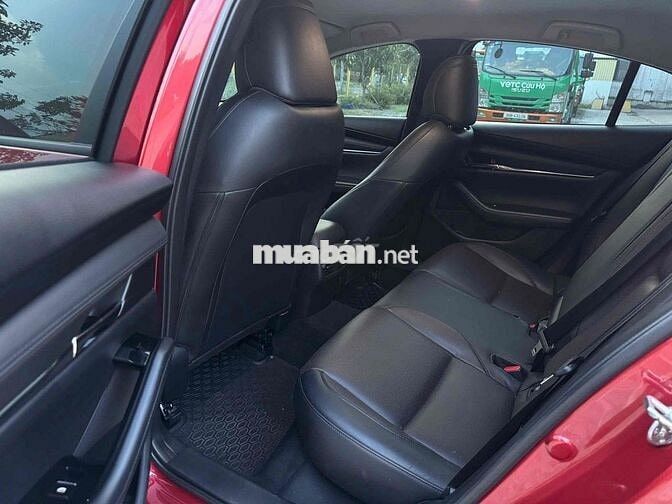 Mazda 3 Luxury 2024 Đỏ 18.700km
