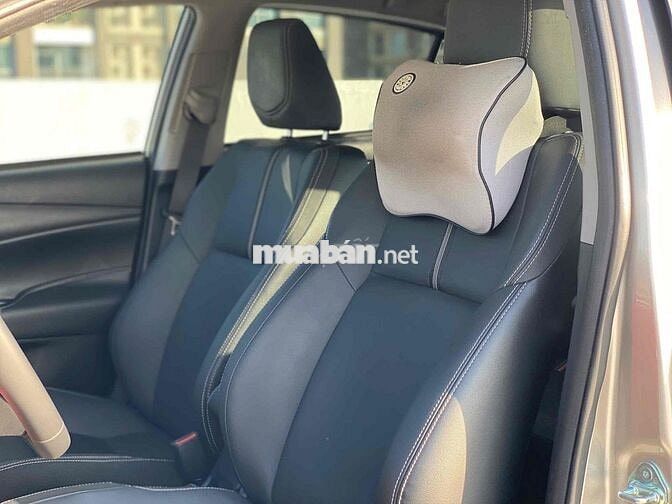 Toyota Vios E CVT 49700 km Vàng cát