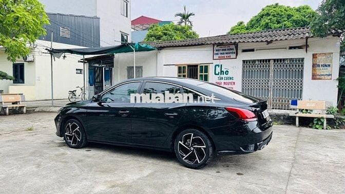 MG MG5 Lux Đen 10000 km