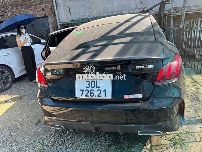 MG MG5 Lux Đen 10000 km