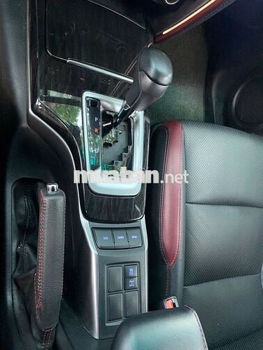Toyota Legender 2.8 AT 2022 Trắng