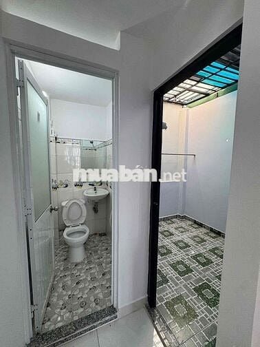 nhà mặt tiền hẻm TTH20 full nội thất 2 lầu 3pn giá 2ty090