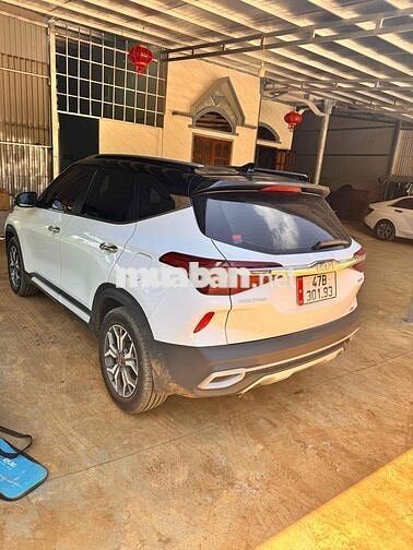 Kia Seltos 2023 1.4 Premium Trắng
