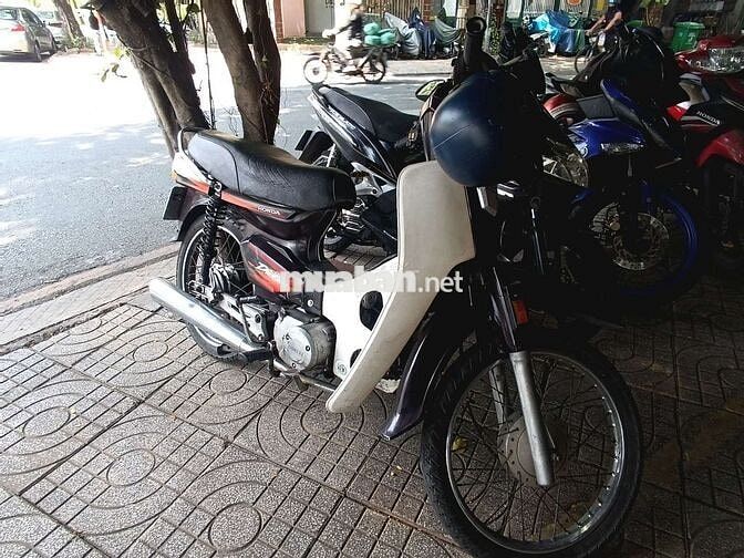 Honda Dream Đen trắng Đã sử dụng
