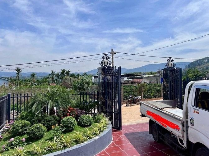 NHÀ NGHỈ DƯỠNG KIÊN CỐ – KHÔNG GIAN SỐNG XANH – GIỮ GIÁ TRỊ LÂU DÀI