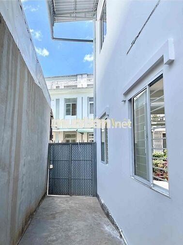 Cho Thuê Nhà Góc 1 Trệt 1 Lầu Lộ Xe Ô Tô Gần Bến Xe Cần Thơ ~ 3km