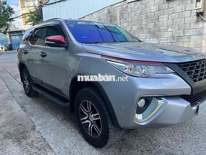 Toyota Fortuner 2017 Bạc Số sàn