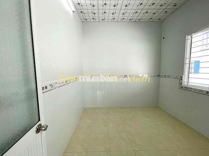 Cho Thuê Nhà Góc 1 Trệt 1 Lầu Lộ Xe Ô Tô Gần Bến Xe Cần Thơ ~ 3km