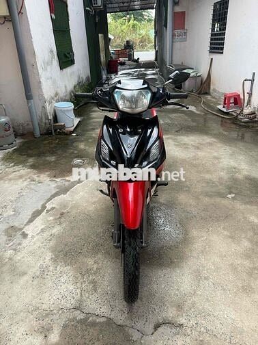 Suzuki Sport Đỏ đen