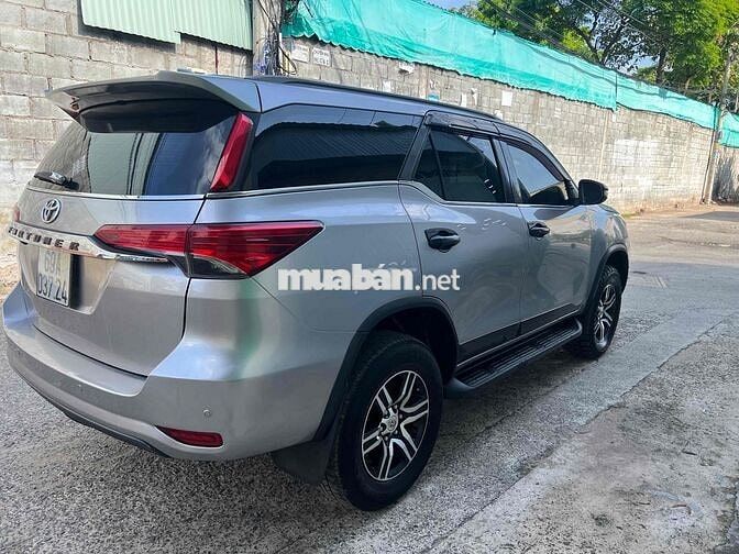 Toyota Fortuner 2017 Bạc Số sàn