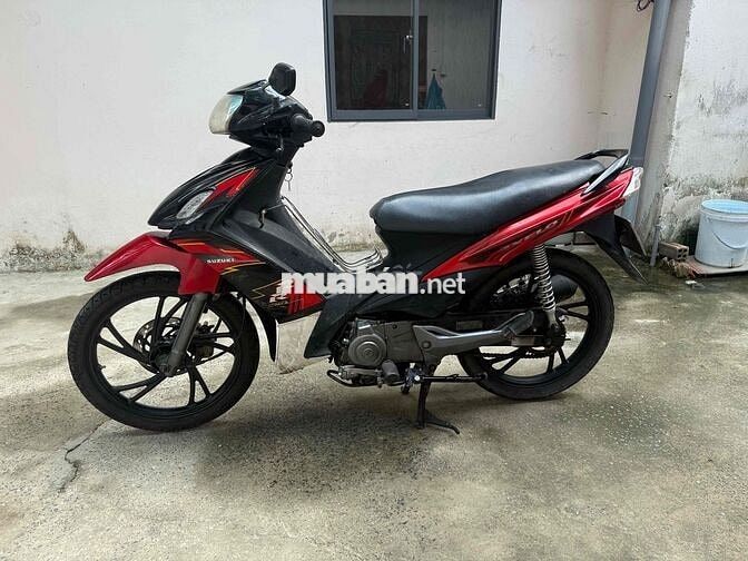 Suzuki Sport Đỏ đen