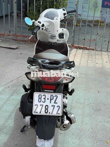 Honda Vision màu Trắng