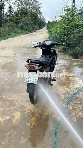 Suzuki Axelo 2013 màu Đen