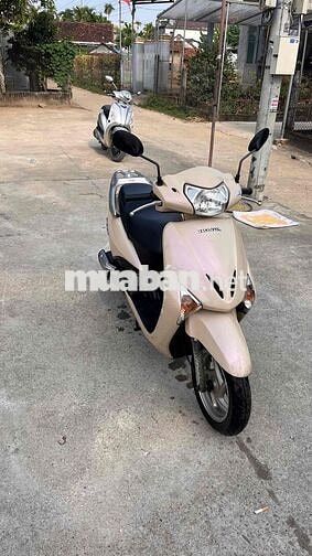 Honda Lead màu Vàng kem