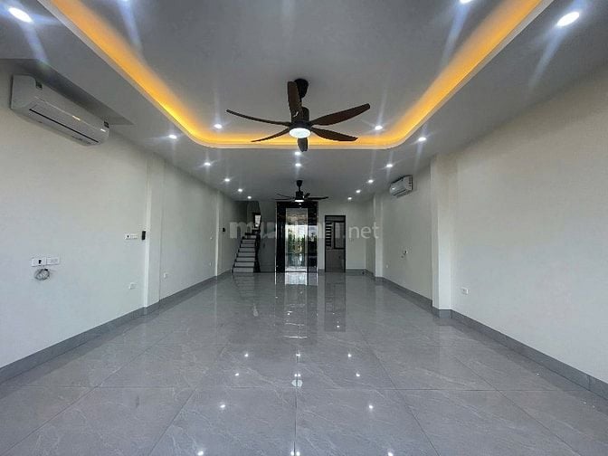 Cho thuê nhà 7 tầng,thang máy tại 68 Cầu Giấy,Hà Nội