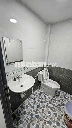Cho thuê nhà Mặt Tiền Huỳnh Tấn Phát Quận 7