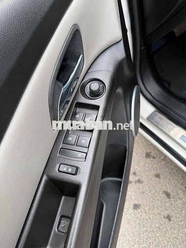 Chevrolet Cruze 2016 Trắng Tự động