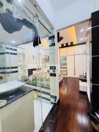 Mặt tiền cư xứ Phú Lâm A trục chính 4x20 5 tầng