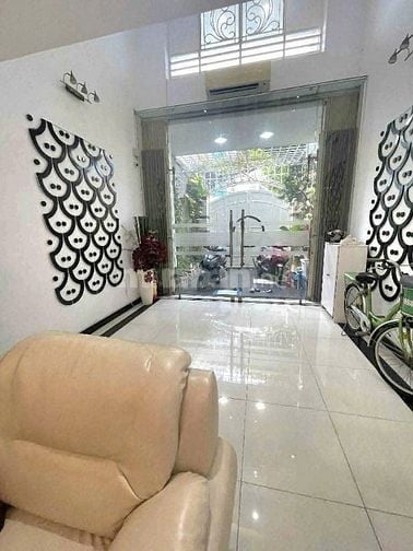Mặt tiền cư xứ Phú Lâm A trục chính 4x20 5 tầng