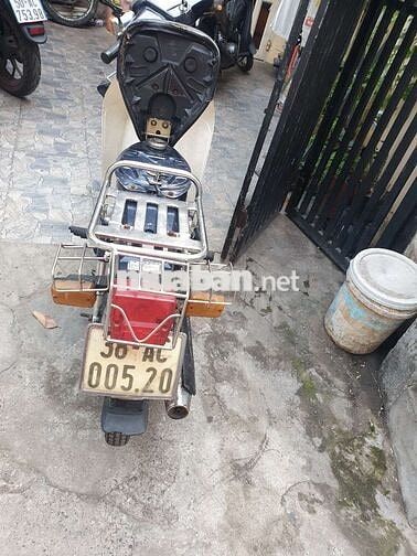 Honda Cub 82 Bản Thái Xanh