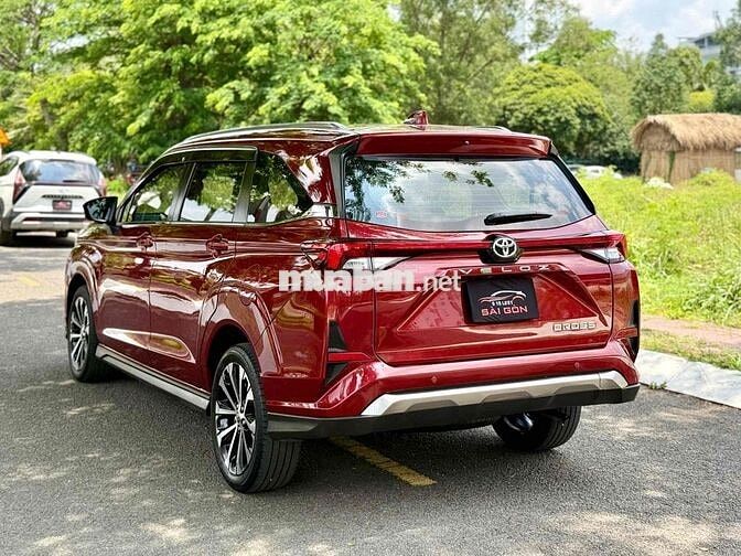 Toyota Veloz Cross TOP 2024 48.000 km Đỏ