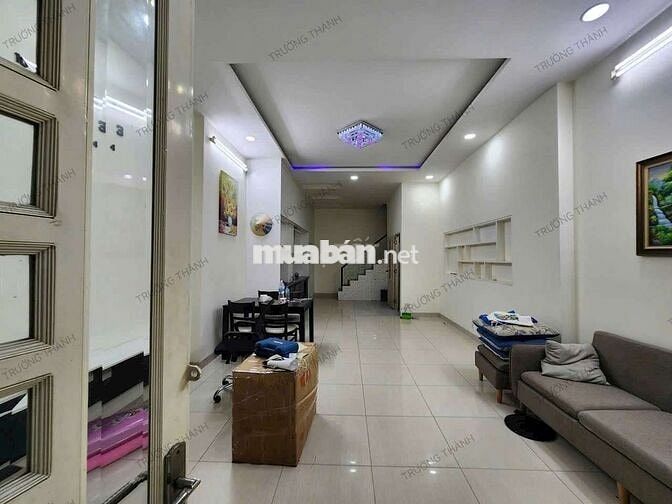 CHO THUÊ NHÀ 3 TẦNG FULL NT SAT KDC HỒNG LONG, P.HBP THỦ ĐỨC.