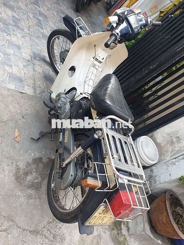 Honda Cub 82 Bản Thái Xanh
