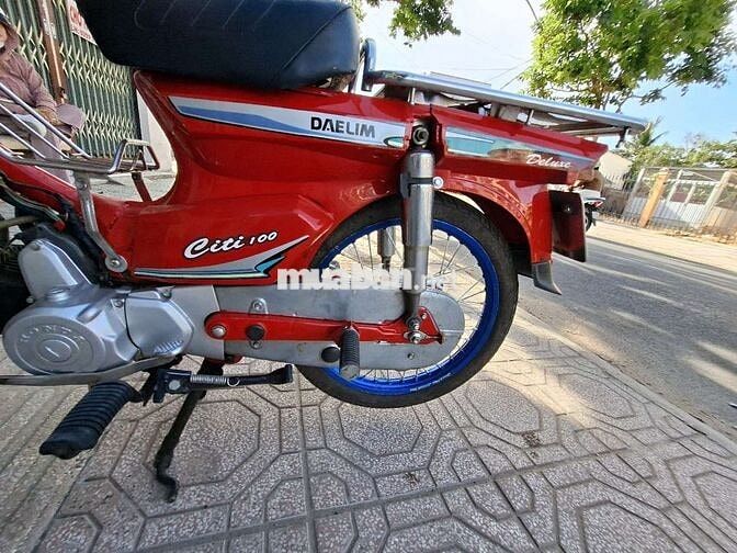 Daelim Citi 100 màu Đỏ